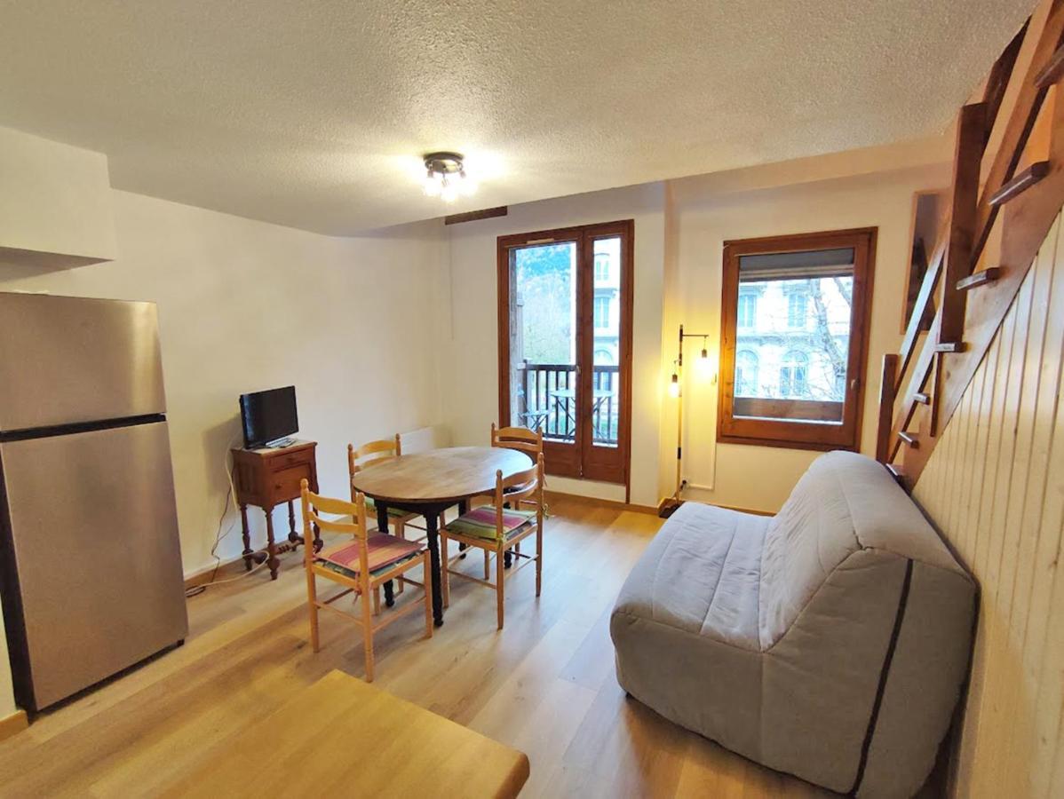 Reves De Montagne, T2 Bis, Luchon, Wifi, Parking Gratuit, 4 Personnes Apartment Bagneres-de-Luchon Exterior photo